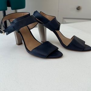 BR Navy heels